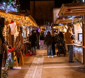 Festi di Natale in Bunifaziu : vivez la magie du marché de Noel de Bonifacio avec Villa Madra. Festi di Natale in Bunifaziu : vivez la magie du marché de Noel de Bonifacio avec Villa Madra.